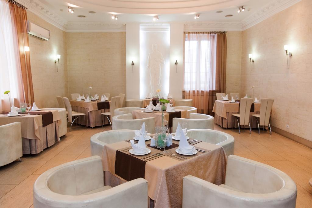 U Fontana Hotel มินสก์ ภายนอก รูปภาพ