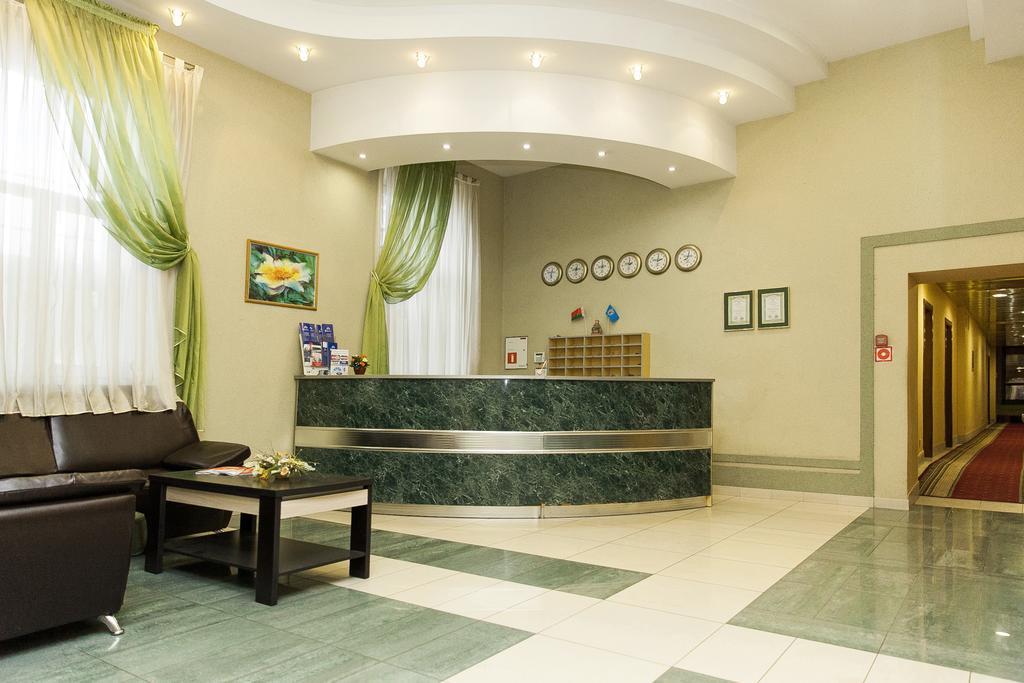 U Fontana Hotel มินสก์ ภายนอก รูปภาพ